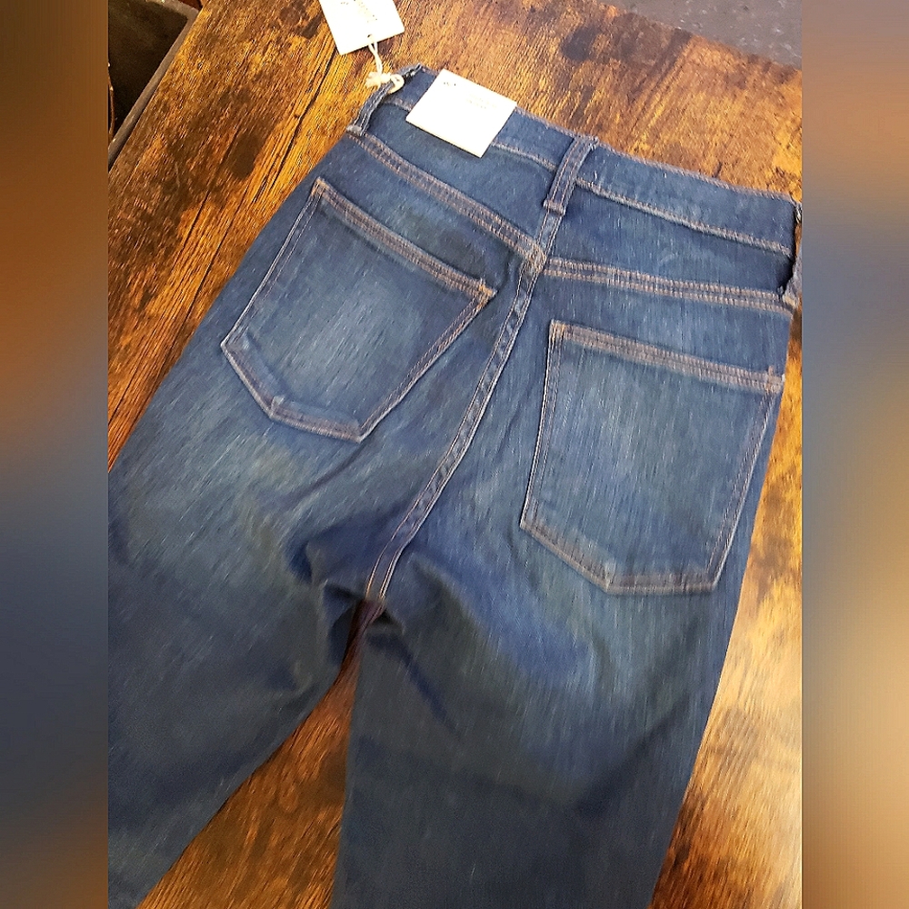 24x29 00L NWT Universal Thread High Rise Skinny Dark Wash 00L